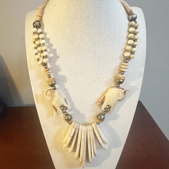Elephant Necklace Beaded Statement Cream Chunky Ethnic Carved Beads Boho - Picture 1 of 15